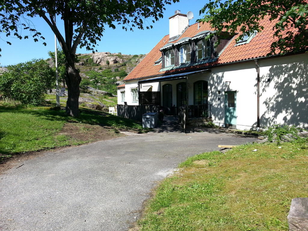 Fjaellbacka Pensionat Och Vandrarhem Exterior foto